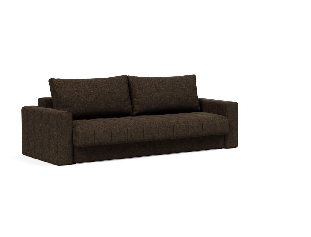 Akello avec des bras