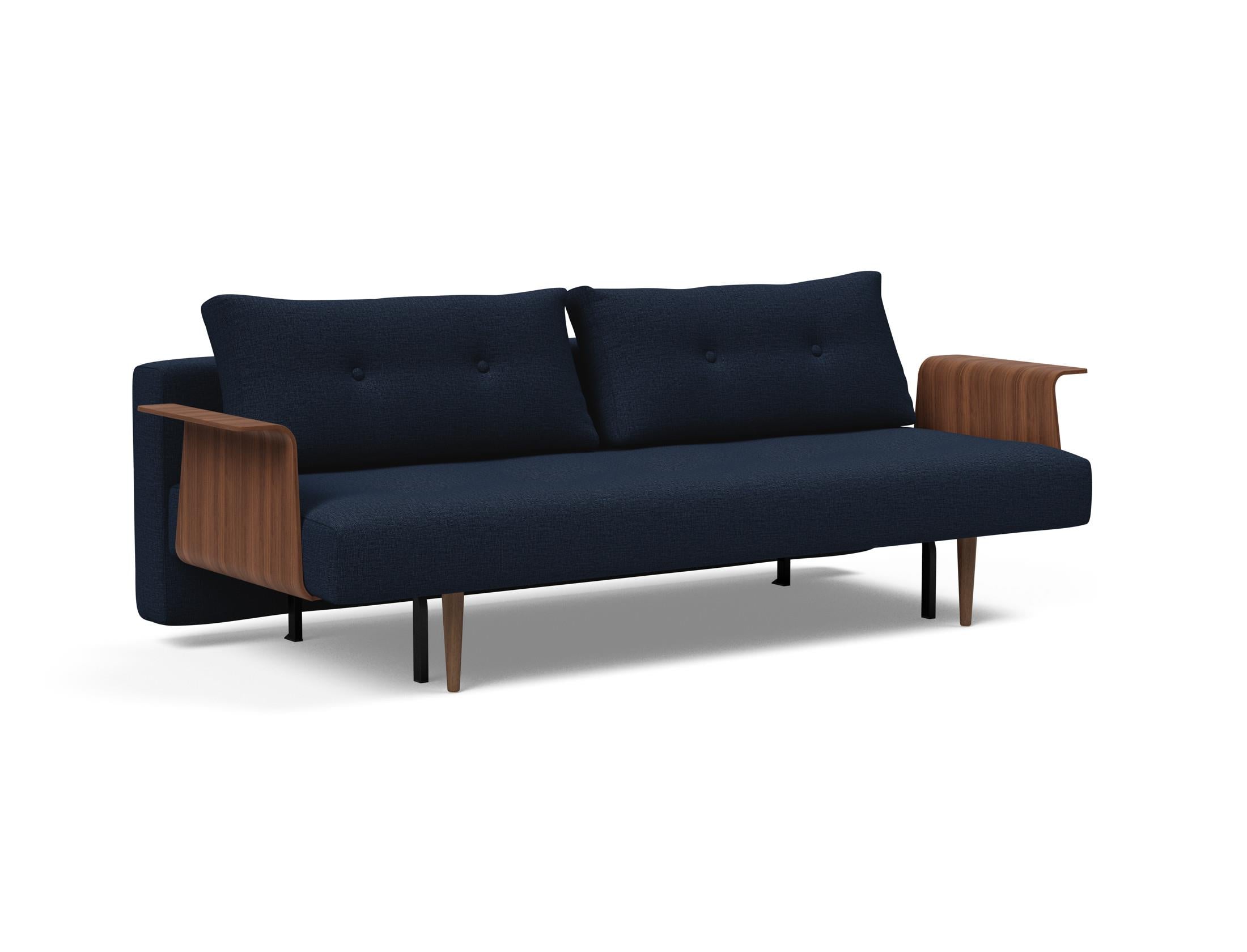 Bras en noyer refondu