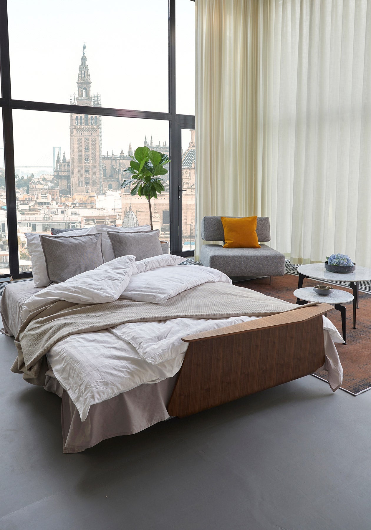 Bras en noyer Longhorn